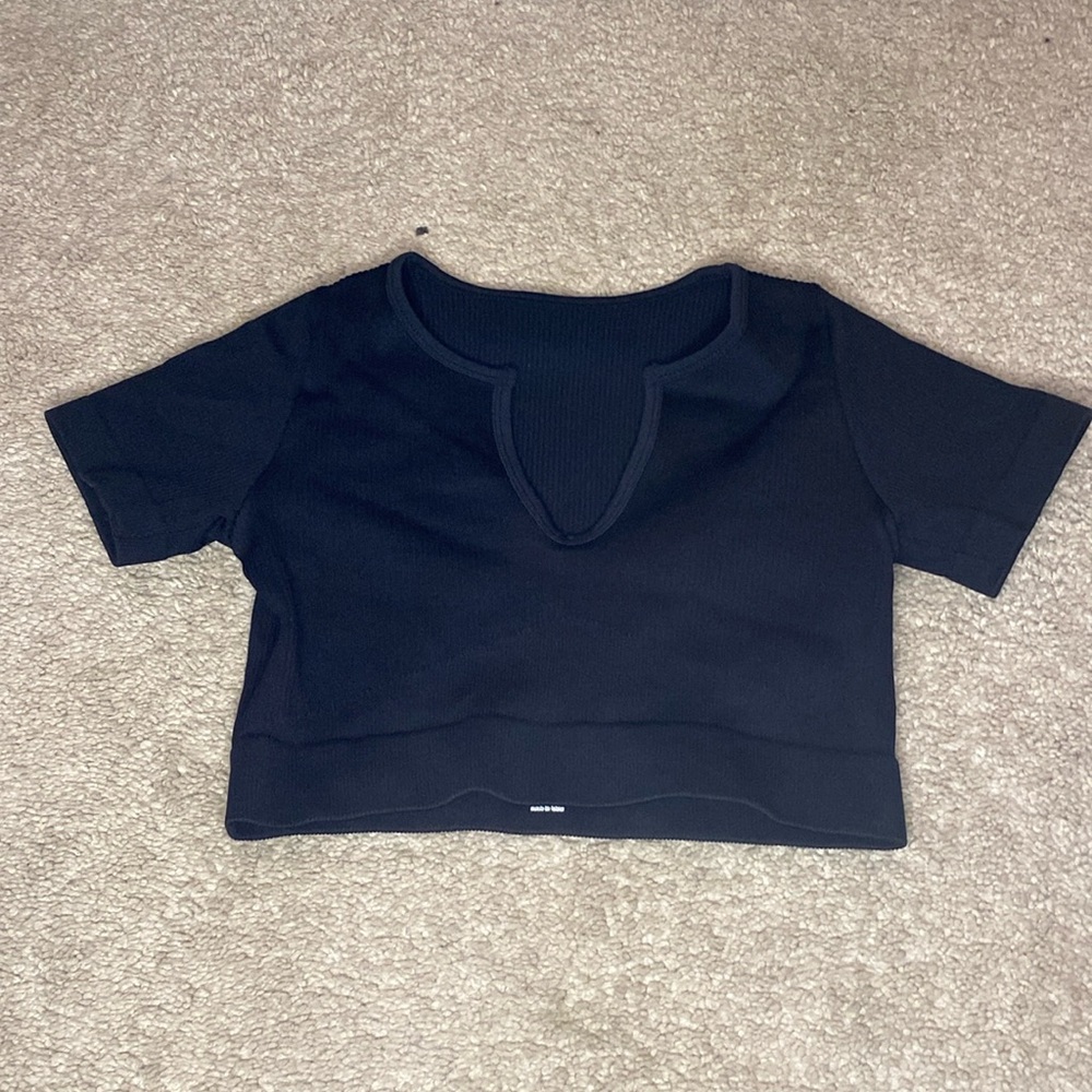 Black V-Neck Crop Top